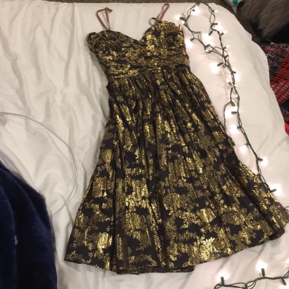 NWT Strapless dress